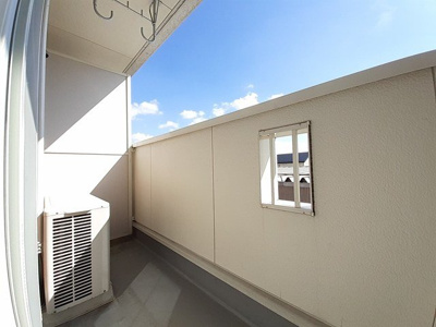 【バルコニー】 | エス・ジョージアＡ | お洗濯にも便利なバルコニー付き