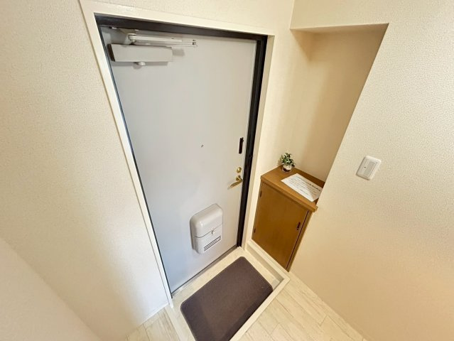 ロイヤルクリヨンの玄関