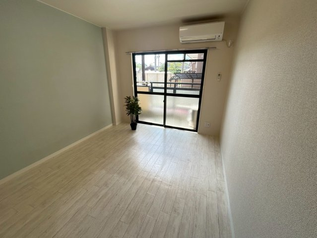 ロイヤルクリヨンの洋室