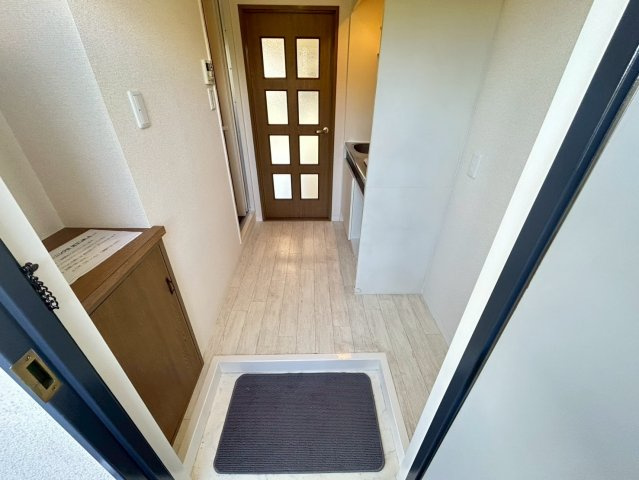 ロイヤルクリヨンの玄関