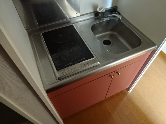 レオパレスＰＡＬＣＯＵＲＴ劉備のキッチン