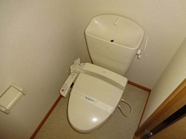 レオパレスＰＡＬＣＯＵＲＴ劉備のトイレ