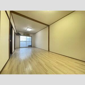 コーポ松本の居間・リビング