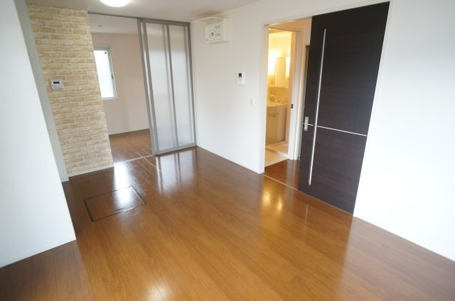 プルミエール　ケイトⅡの居間・リビング