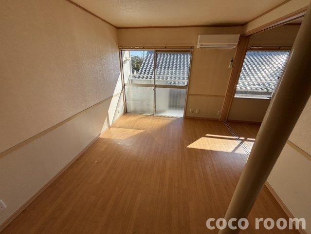 メゾン大栄　Ａの居間・リビング