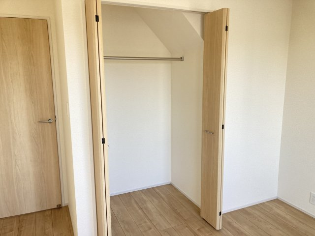 ブルーミングガーデン前橋市北代田町　1号棟の収納|２階洋室２収納です♪
