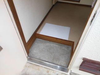 【玄関】 | ハイツ伊東