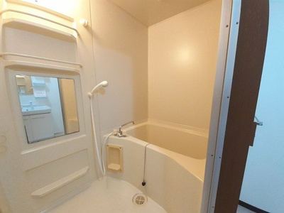 【浴室】 | シャルマン | ゆったり過ごせるお風呂です