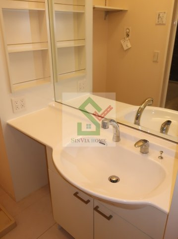 プランドールA棟の独立洗面台