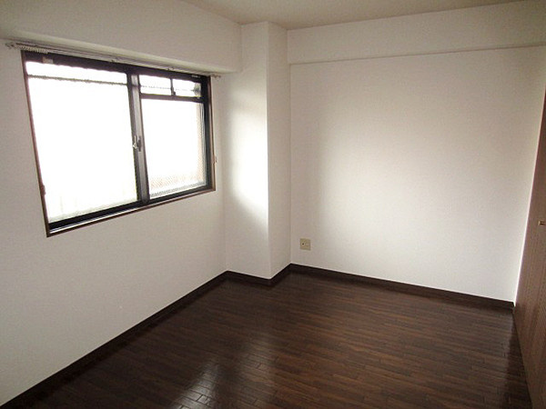 セーヌ東岸和田の洋室|コンパクトで使いやすい洋室です