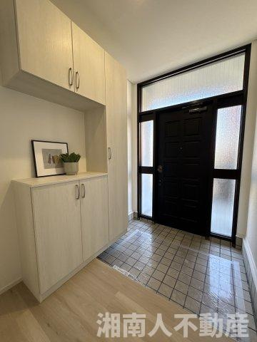 小田原市酒匂4丁目　中古一戸建ての玄関|落ち着いた玄関です