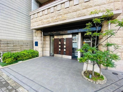 【エントランス】 | プレサンス大阪城公園ファーストシート