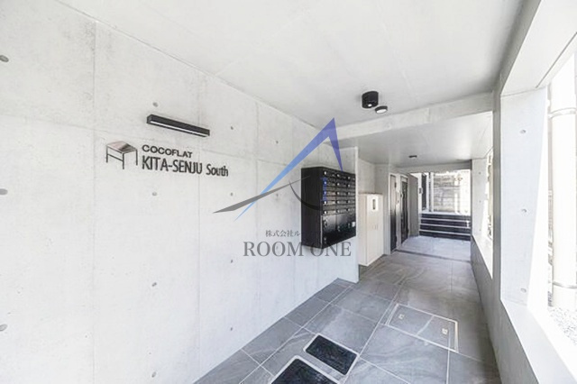 ＣＯＣＯＦＬＡＴ北千住Ｓｏｕｔｈのエントランス|エントランスです。