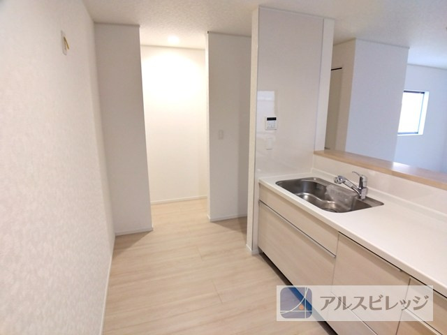 新築｜さいたま市見沼区風渡野｜全１棟のキッチン|使いやすいシステムキッチン