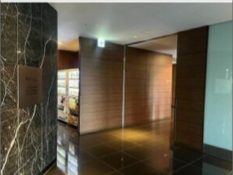 ＤＥＵＸ　ＴＯＵＲＳ（ドゥ・トゥール）のロビー