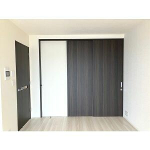 ＤＥＵＸ　ＴＯＵＲＳ（ドゥ・トゥール）の内装