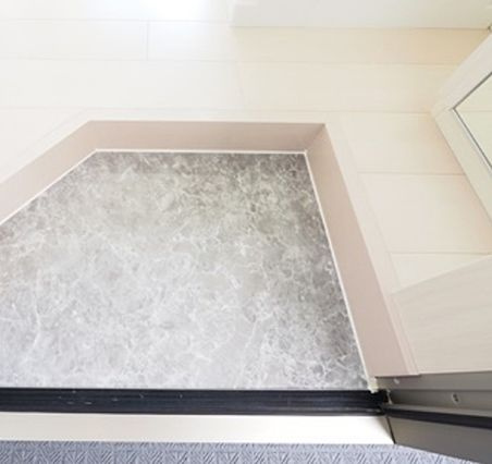 メゾン・プーラ菊川の玄関