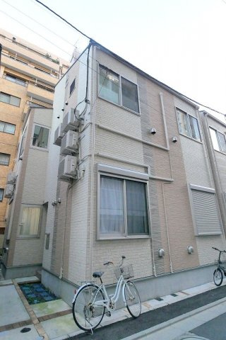 メゾン・プーラ菊川の外観