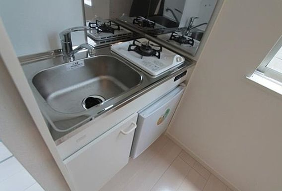 メゾン・プーラ菊川のキッチン|同一仕様