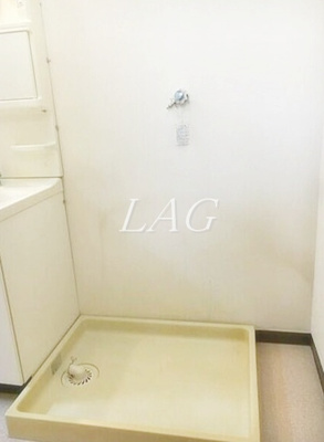 【設備】 | シャトー奥村 | 室内洗濯機置き場です。