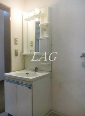 【洗面所】 | シャトー奥村 | 洗面台です。