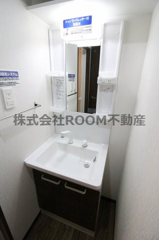 Beil（ベイル）の独立洗面台|朝の支度にも助かる、独立の洗髪洗面化粧台