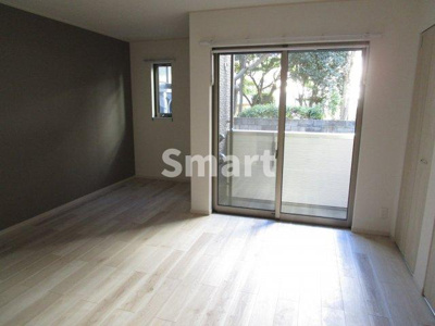 【居間・リビング】 | Belleville千光前