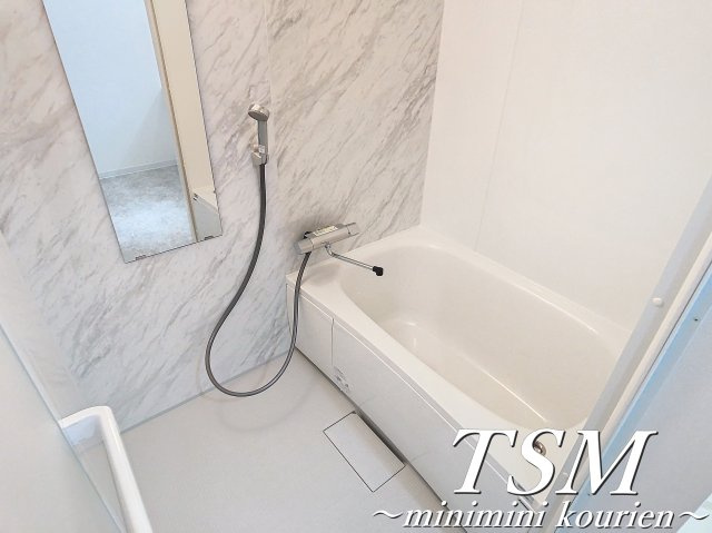 クレドールＫの浴室