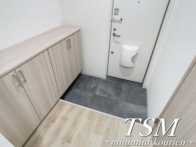 クレドールＫの玄関