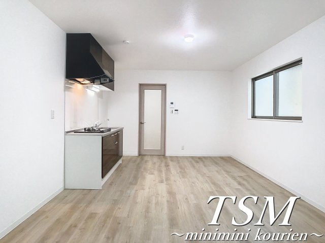 クレドールＫの居間・リビング