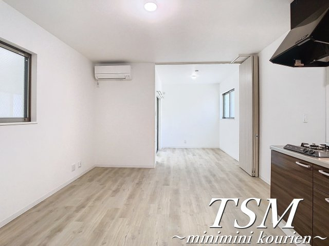 クレドールＫの居間・リビング