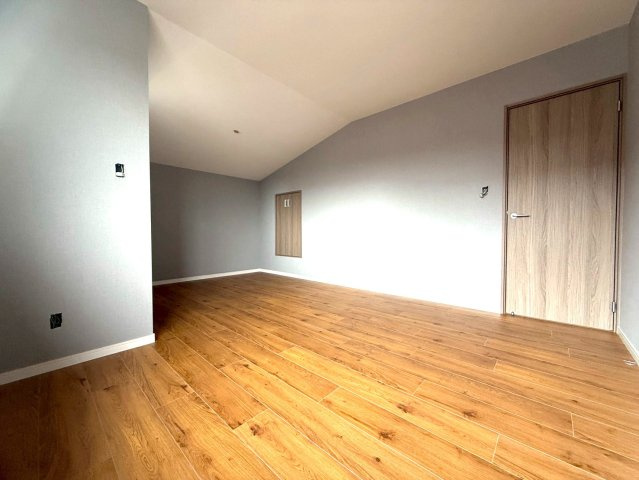 大字田倉　中古物件の洋室|きれいな洋室です