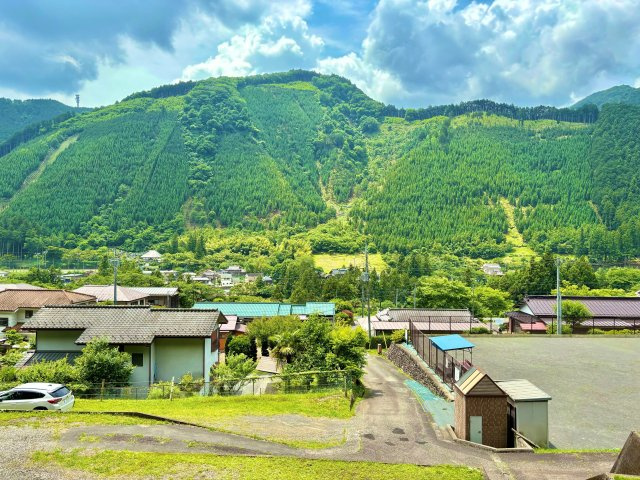 御岳本町　売地の外観|四季で山の表情も変わり、景色を楽しむことができます