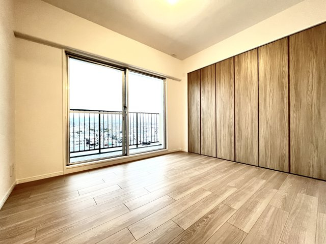 パレス南塚口壱号棟の洋室|個人の部屋や寝室として使える洋室です