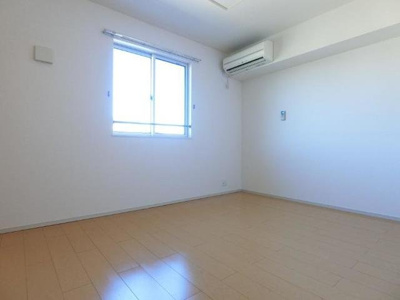 【内装】 | グラッツェＢ