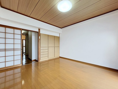 【寝室】 | レークマンション