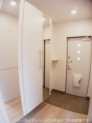 【玄関】 | ヒカルサ伊勢崎Ⅱ