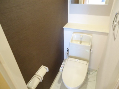 【トイレ】 | シェモア | シャワー付きトイレ