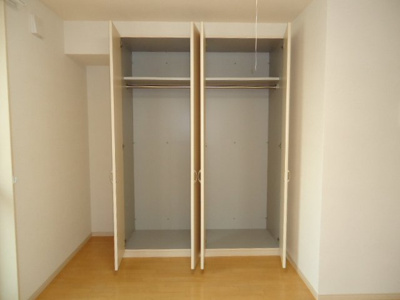 【収納】 | アールヴェイラD | リビングクローゼット