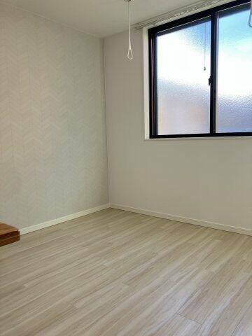 アクシスコート小岩の洋室