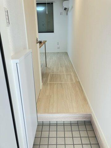 アクシスコート小岩の玄関