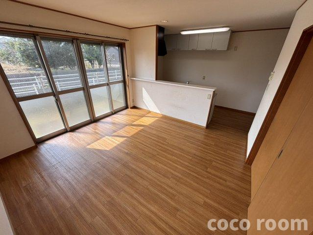 ベリーハイツの居間・リビング