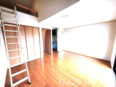 【洋室】 | ゆとりあ壱番館 | 使い勝手のいい洋室です