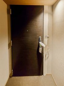 ロイヤルパークス品川の玄関