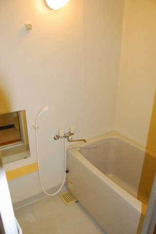 ビイラ・ファインＢの浴室