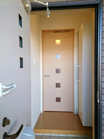 プロディジュー　ヴィラの玄関