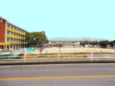 【周辺】 | フローラルコート | 松岡幼稚園まで650m