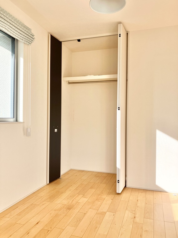 若葉台戸建の収納