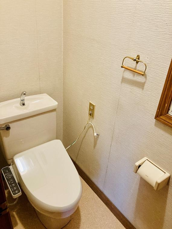 堀ノ内戸建のトイレ