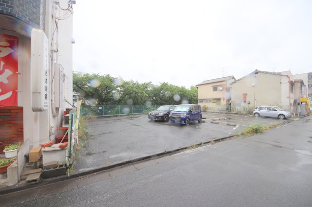 サンハイツ上村の駐車場